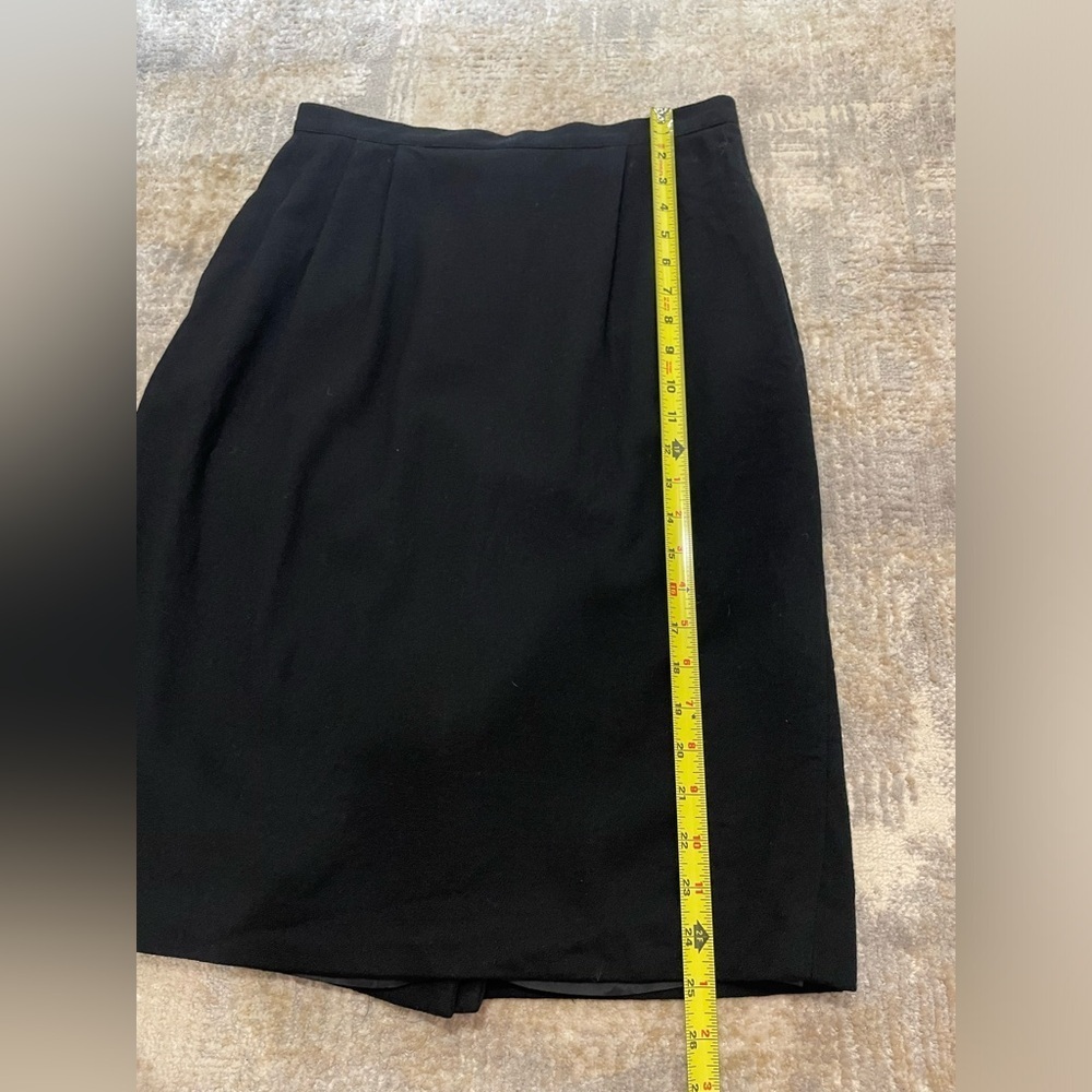 Vintage Black 100% Wool Fully Lined Pencil Skirt, Size 12, Has Pockets! - Picture 10 of 11